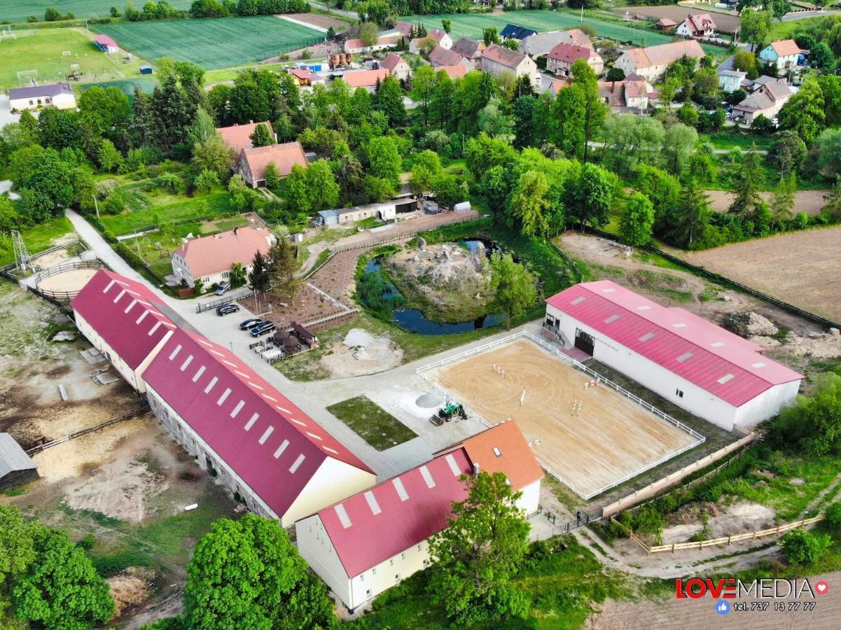 Stadnina Koni W Klaczynie Appartement Klaczyna Buitenkant foto